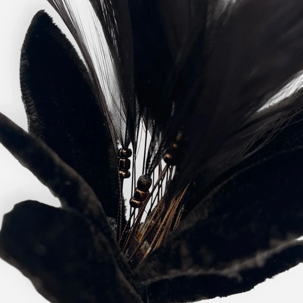 Vintage Black Velvet Feather Boutonniere Brooch Pin Flower Floral Bronze Stems - Picture 4 of 5